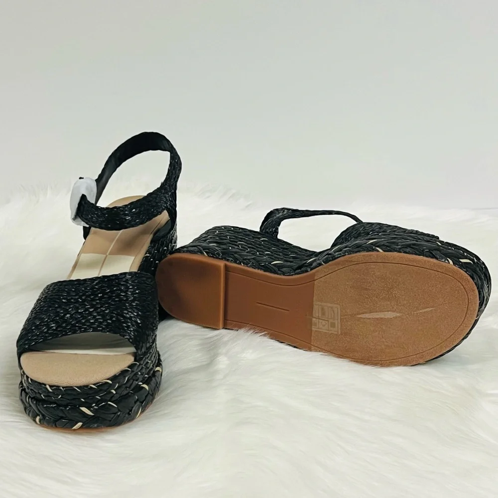 Dolce Vita details when
